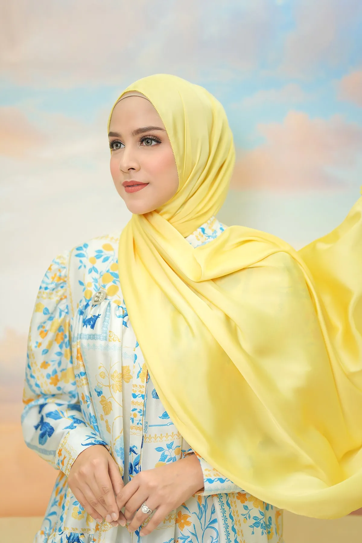 Alma Shawl 3.0 - Banana