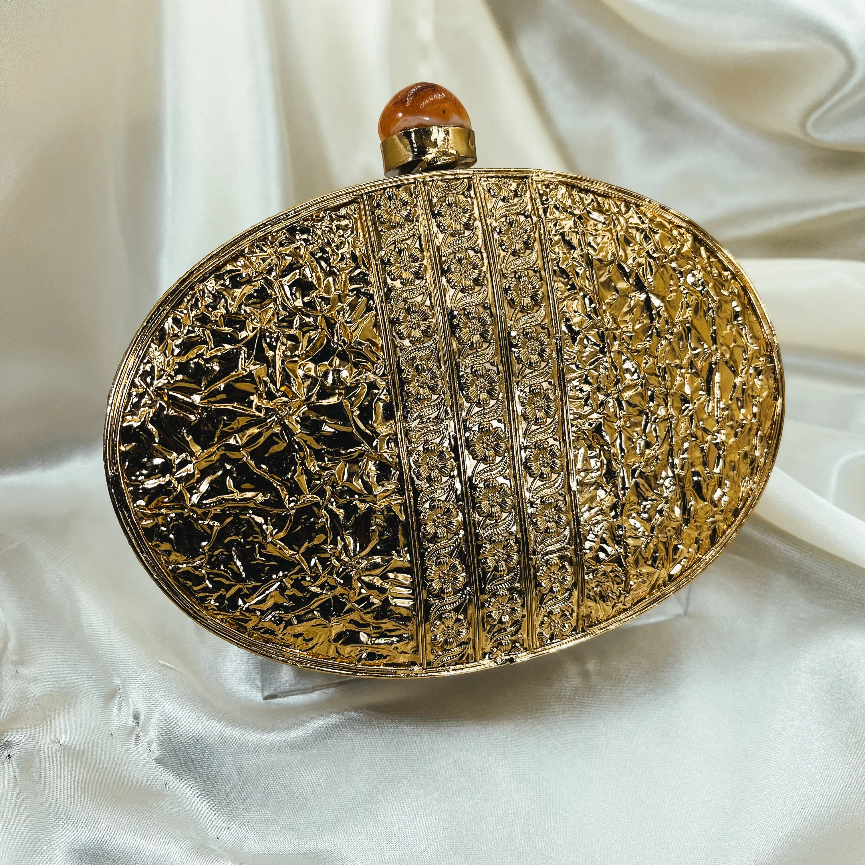 ASIYA Clutch (Gold)