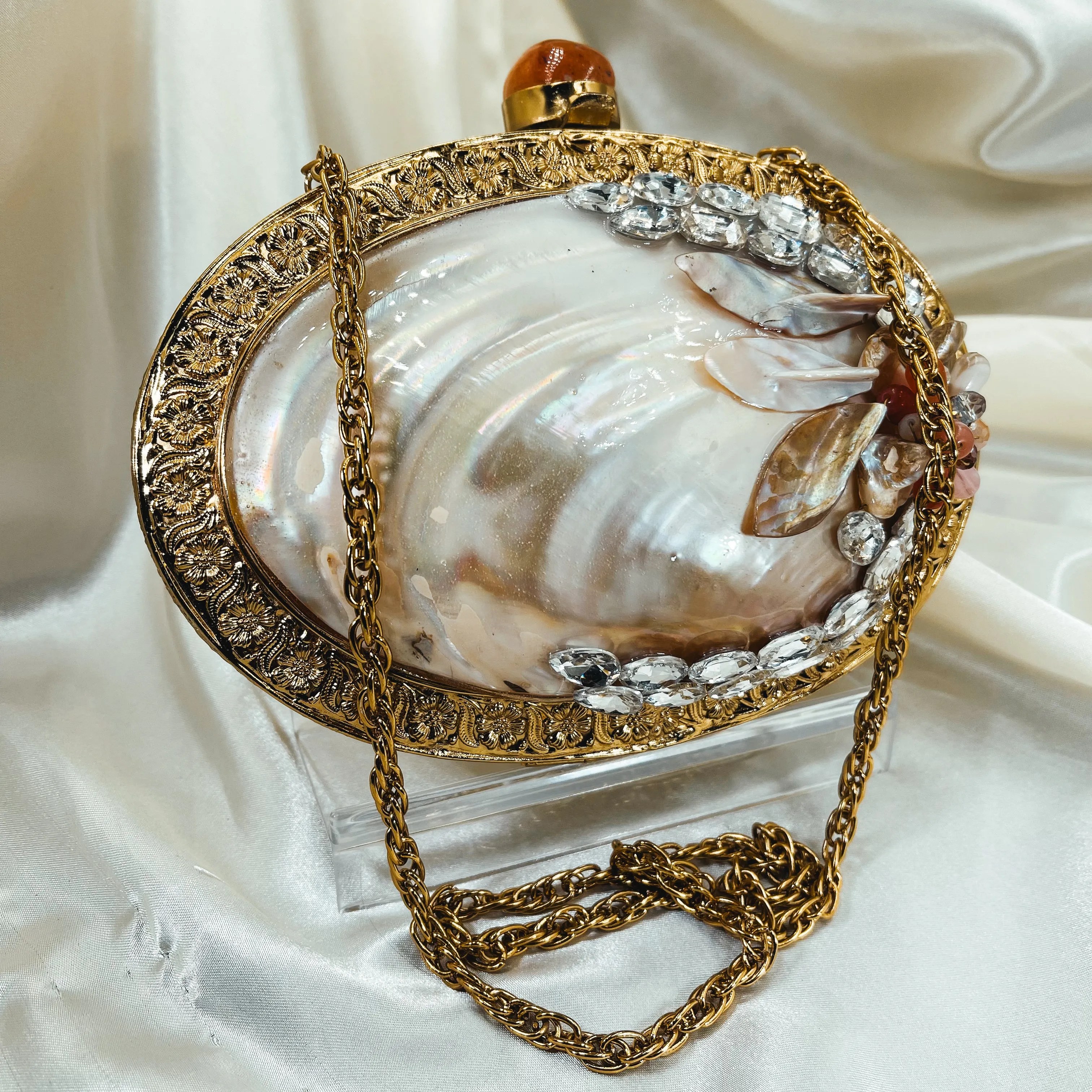 ASIYA Clutch (Gold)