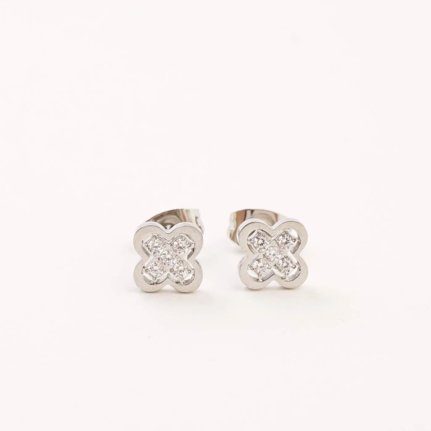 ELEGANCE CLOVER STUDS