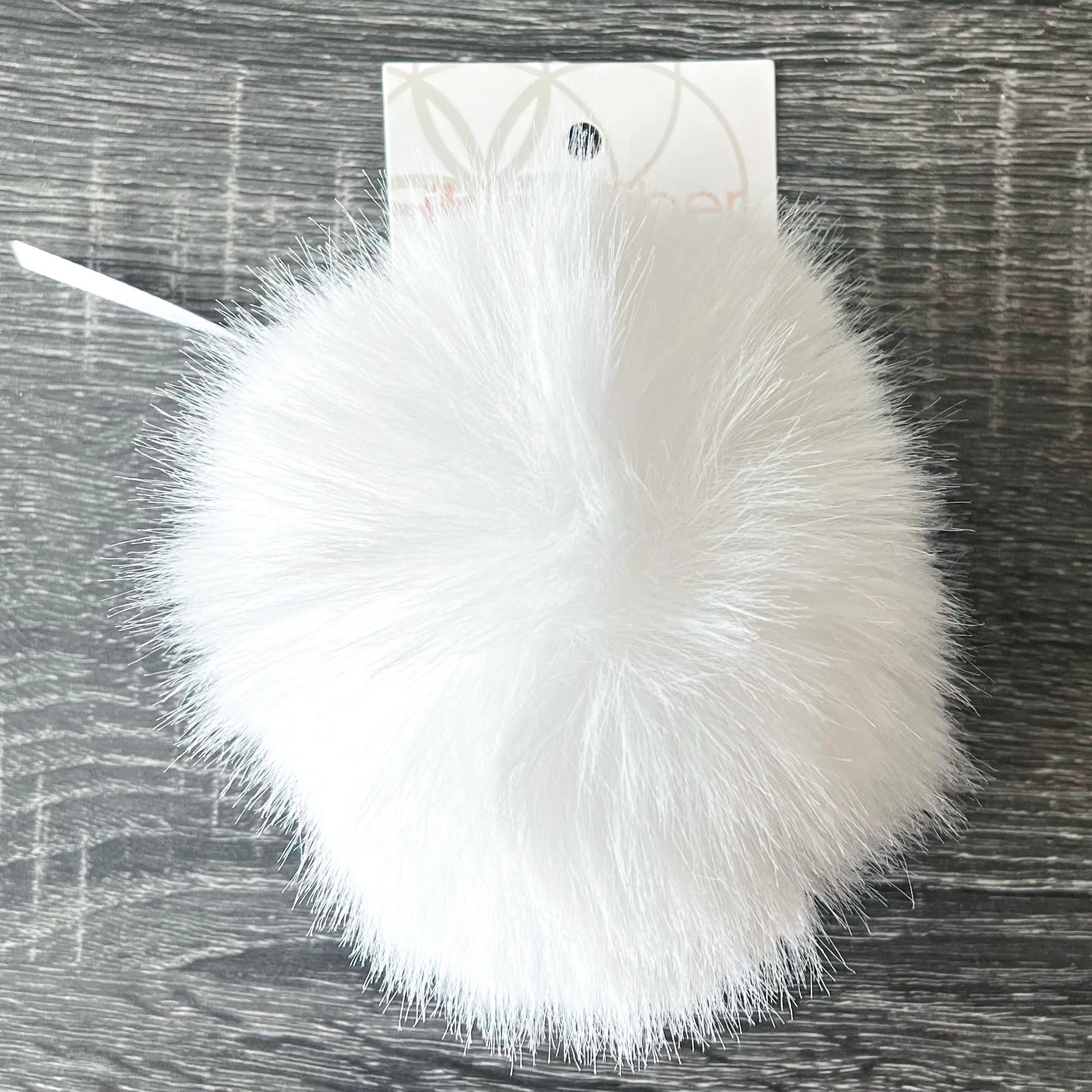Ikigai Fiber Faux Luxe Pom Poms - XL Lux White