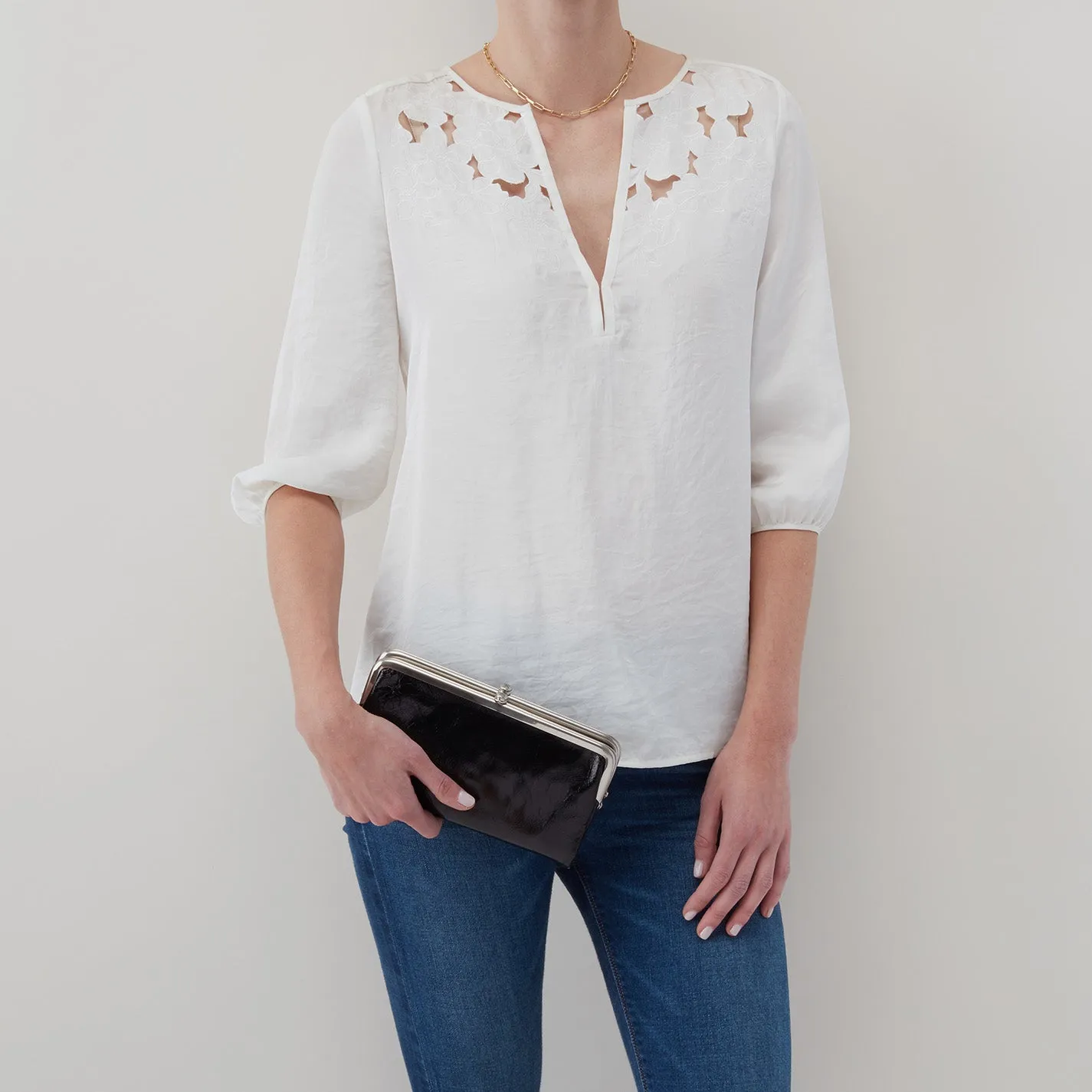 Lauren Clutch-Wallet in Polished Leather - Cherry Blossom