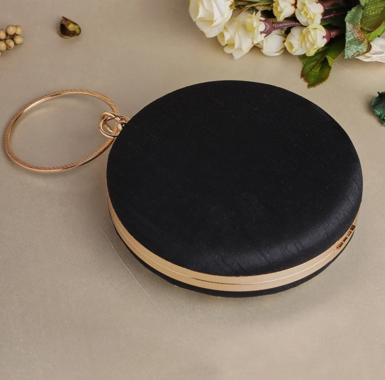 MINDY Clutch (Black)