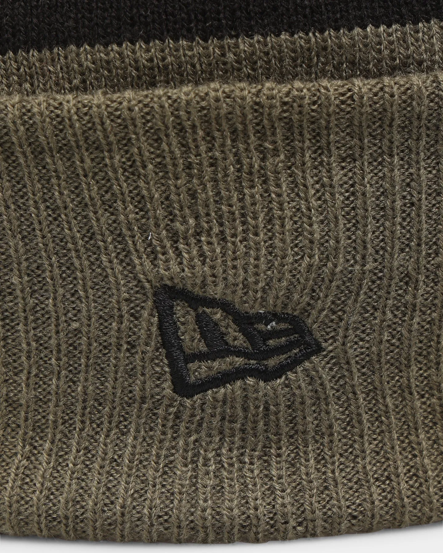 New Era St. Kilda Saints 'AFL '22 Olive' Pom Knit Beanie Green