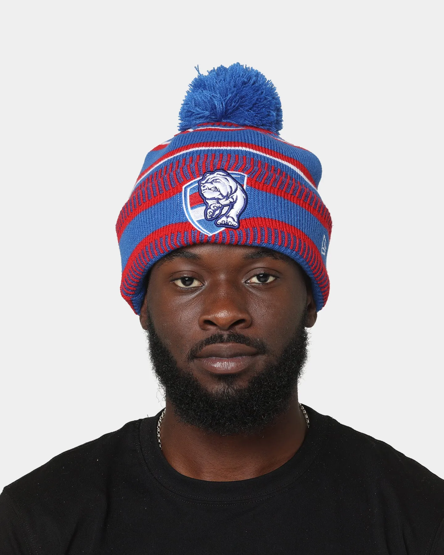 New Era Western Bulldogs AFL Opening Bounce 2022 Pom Wordmark Beanie Blue