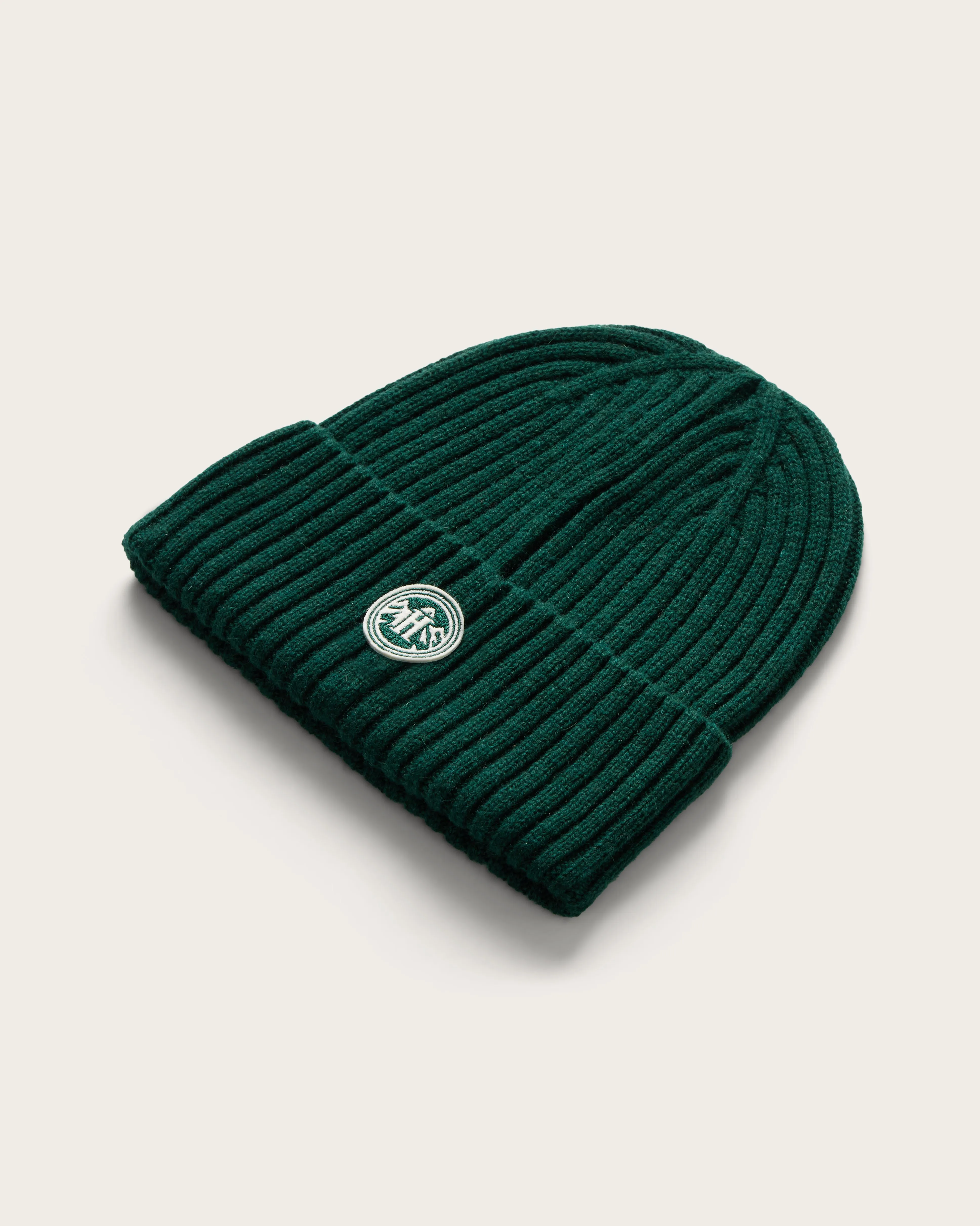 Peak Cashmere Beanie in Forest Green