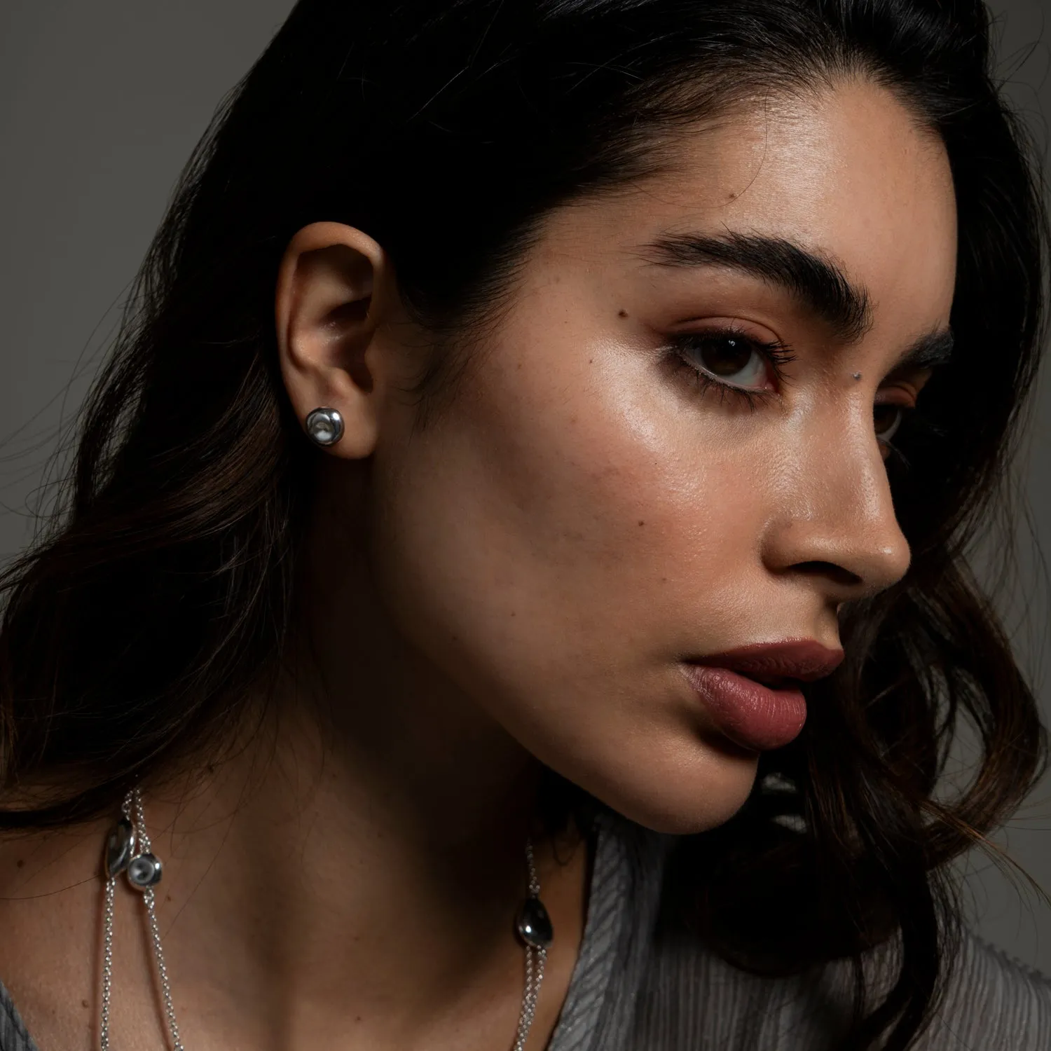 Round Pebble Studs
